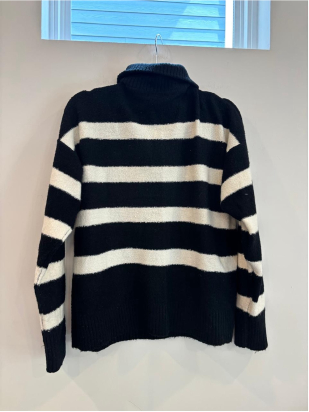 Sweet Envy New York Black White Striped Half Zip Pullover Knit Sweater L #S22